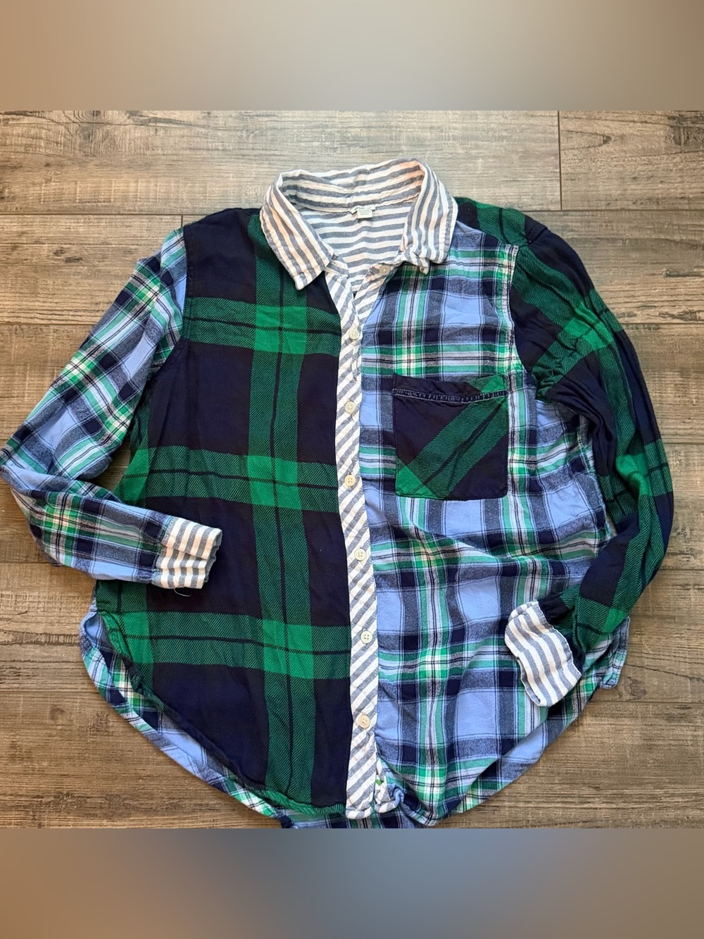 Aerie Green & Blue Plaid Button-Up Shirt